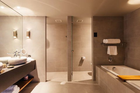 Macq 01 Hotel - Perths Hotel 5