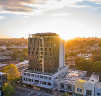 Crowne Plaza Sydney Burwood - Perths Hotel