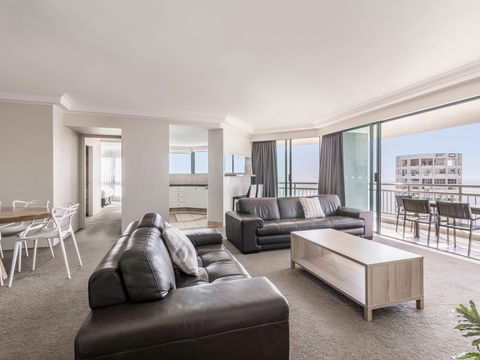 Mantra Crown Towers Surfers Paradise - Perths Hotel 11
