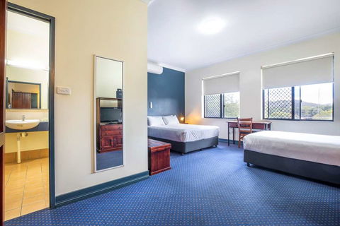 Atherton Hotel - Perths Hotel 4