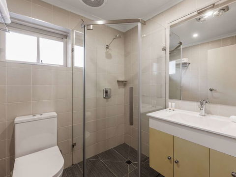 Quality Hotel Melbourne Airport - Perths Hotel 12
