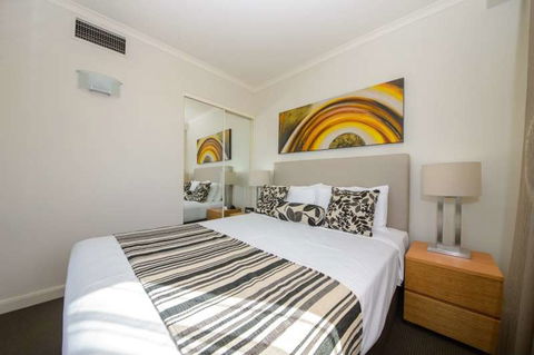 Central Cosmo Apartments - Perths Hotel 6