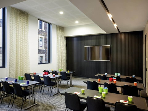 Ibis Adelaide - Perths Hotel 10