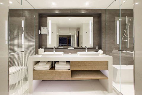 The Star Grand Hotel, Gold Coast - Perths Hotel 5