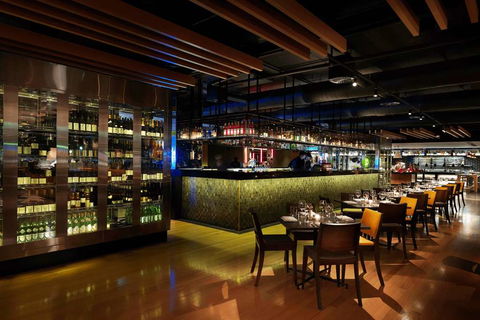 QT Canberra - Perths Hotel 10