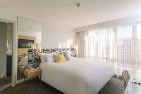 QT Canberra - Perths Hotel 16