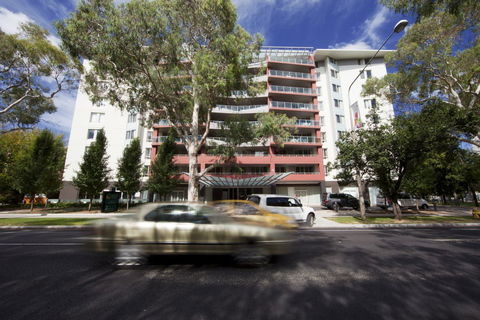 Pacific Suites Canberra - Perths Hotel 0