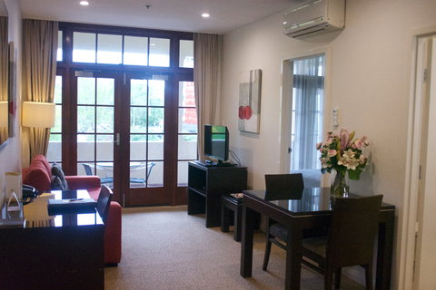 Quest Canberra - Perths Hotel 6