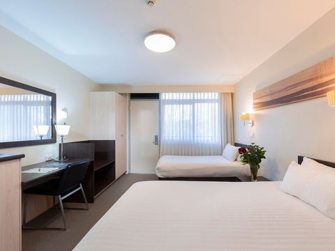 Ibis Styles Canberra Tall Trees - Perths Hotel 5