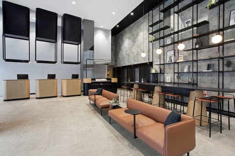 Travelodge Melbourne Docklands - Perths Hotel 1