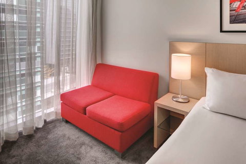 Travelodge Melbourne Docklands - Perths Hotel 14