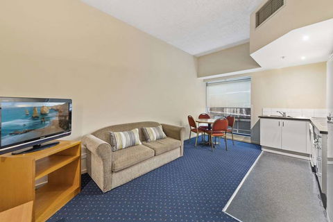 YEHS Hotel Melbourne CBD - Perths Hotel 12