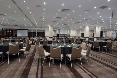 Rydges World Square Sydney - Perths Hotel 17