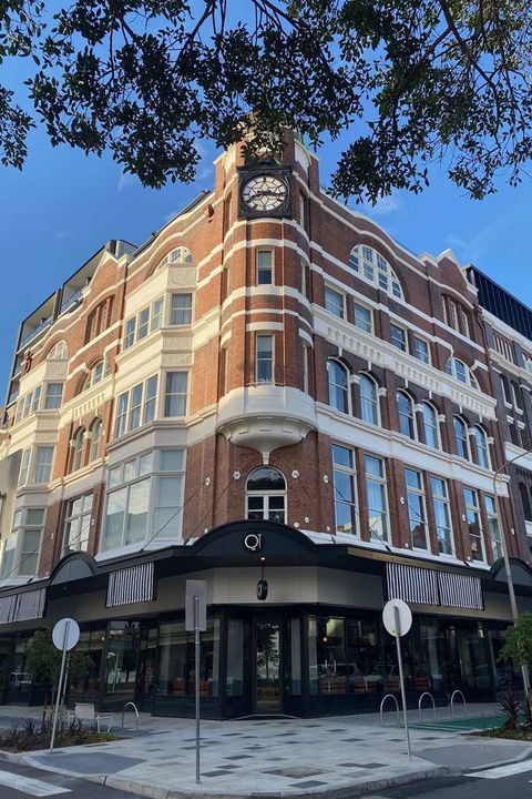 QT Newcastle - Perths Hotel 0