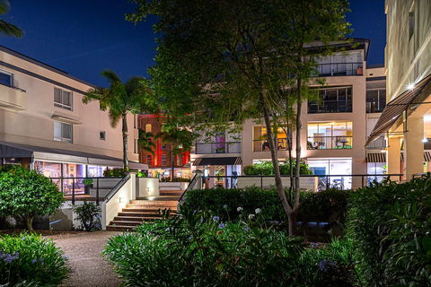 Goldsborough Place - Perths Hotel 0