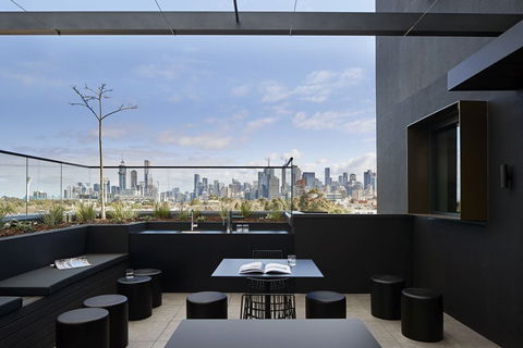 Lanbruk Apartment Hotel-Richomnd Hill - Perths Hotel 0