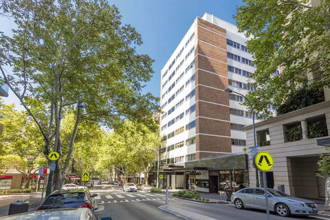 The Macleay Serviced Apartment Hotel - Perths Hotel 2