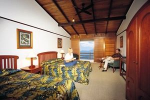 O'Reilly's Rainforest Guesthouse - Perths Hotel 2