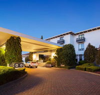 Ramada by Wyndham Diplomat Canberra - Perths Hotel