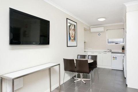 Forrest Hotel & Apartments - Perths Hotel 2