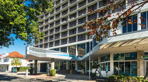 Pacific Hotel Cairns - Perths Hotel 1