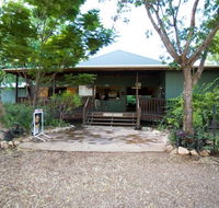 Adels Grove Camping Park Hotel - Perths Hotel