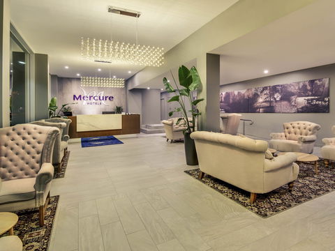 Mercure Warragul - Perths Hotel 1