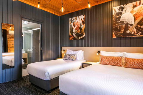 Macquarie Inn - Perths Hotel 2