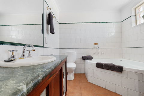The Georgian Motor Lodge - Perths Hotel 1