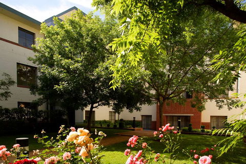 Hyatt Hotel Canberra- A Park Hyatt Hotel - Perths Hotel 1