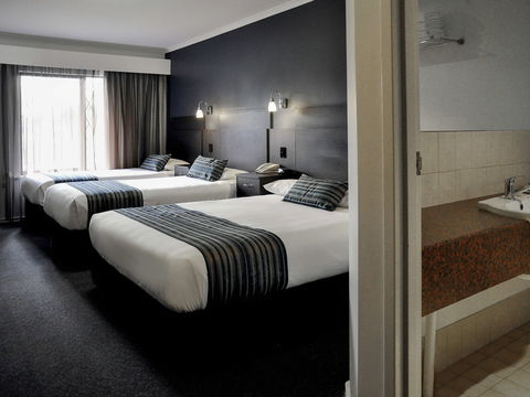 Ibis Styles Adelaide Manor - Perths Hotel 1