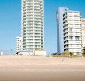 Pacific Views Resort on Main Beach - Perths Hotel