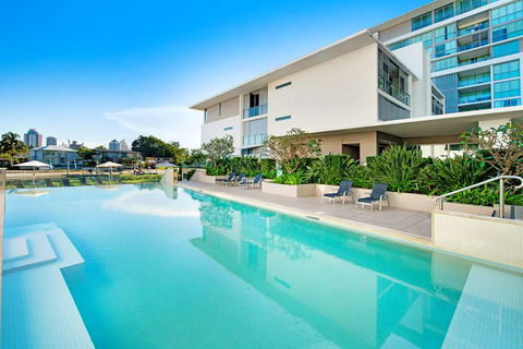 ULTIQA Freshwater Point Resort - Perths Hotel 2