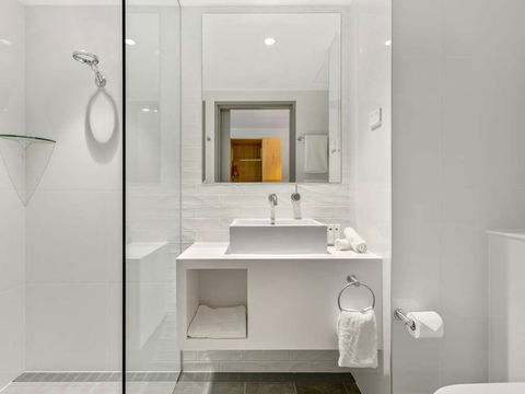 Rydges Gold Coast Airport - Perths Hotel 2