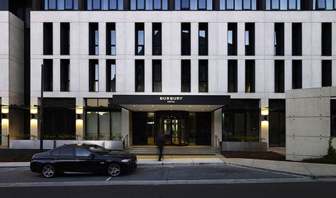 Burbury Hotel - Perths Hotel 0