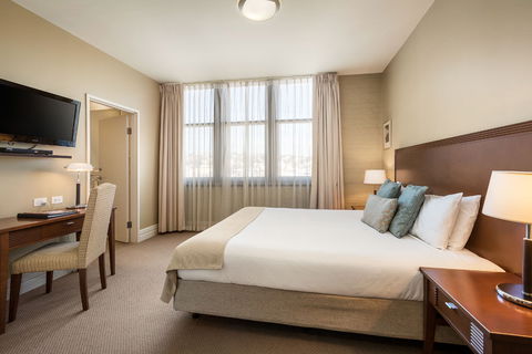 Launceston Central Apartments - Perths Hotel 2