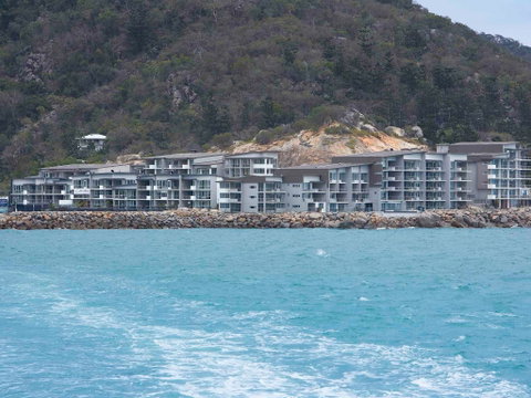 Grand Mercure Apartments Magnetic Island - Perths Hotel 7
