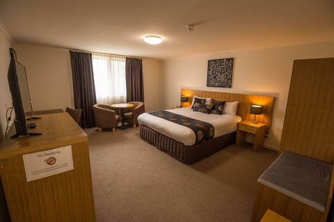 Bairnsdale International - Perths Hotel 2