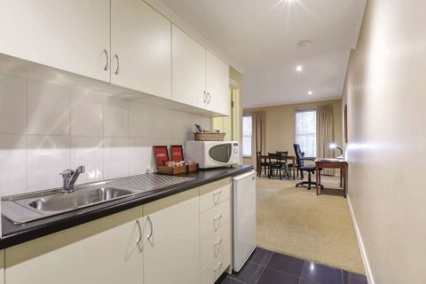 Lake Inn Ballarat - Perths Hotel 7