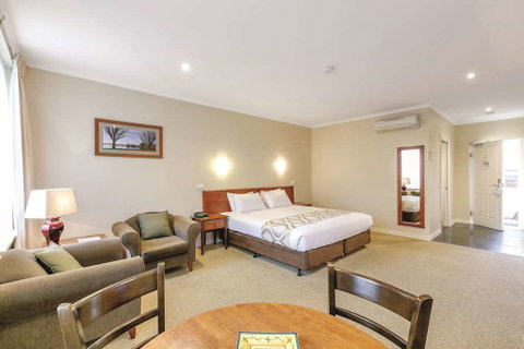 Lake Inn Ballarat - Perths Hotel 14