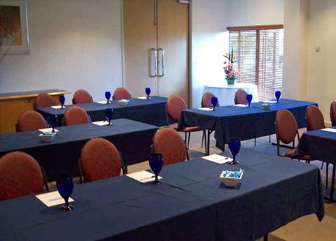 Karratha International Hotel - Perths Hotel 5