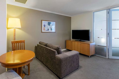 Nesuto Canberra Apartment Hotel - Perths Hotel 13