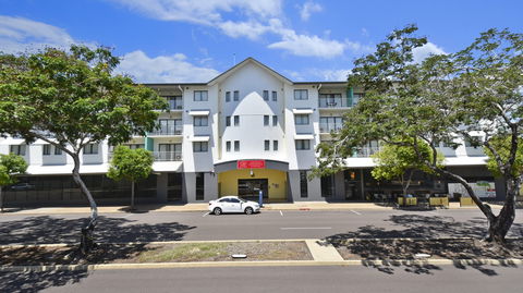 Metro Advance Apartments & Hotel - Perths Hotel 0