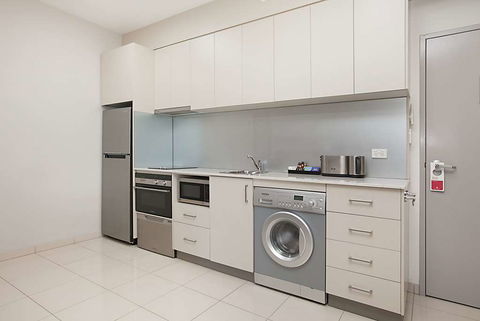 Ramada Suites Zen Quarter Darwin - Perths Hotel 5