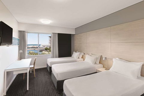 Vibe Hotel Darwin Waterfront - Perths Hotel 6
