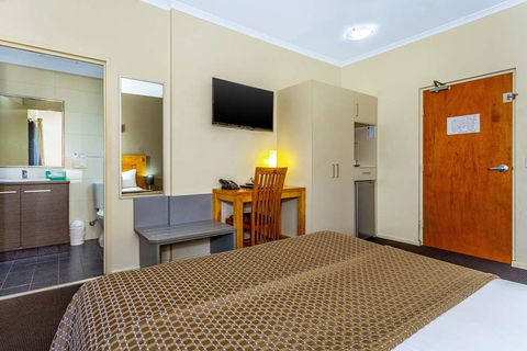 Quality Hotel Darwin Airport - Perths Hotel 8