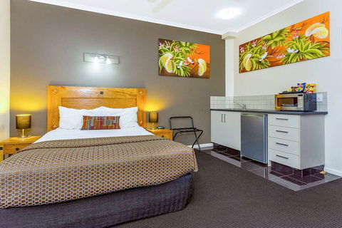 Quality Hotel Darwin Airport - Perths Hotel 9