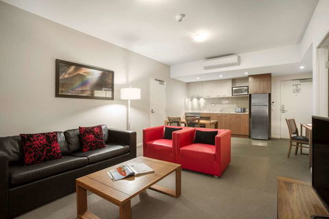 Hudson Parap - Perths Hotel 4