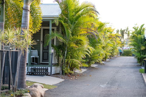 Barney Beach Accommodation Centre - Perths Hotel 0