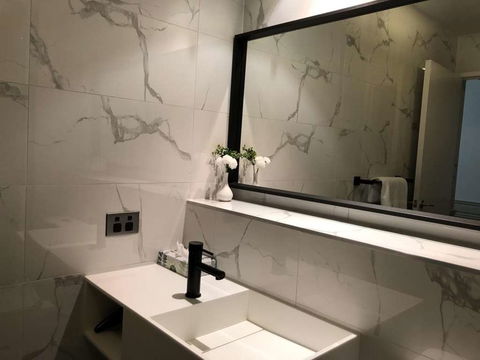 Melbourne Kew Central Apartment Hotel - Perths Hotel 1